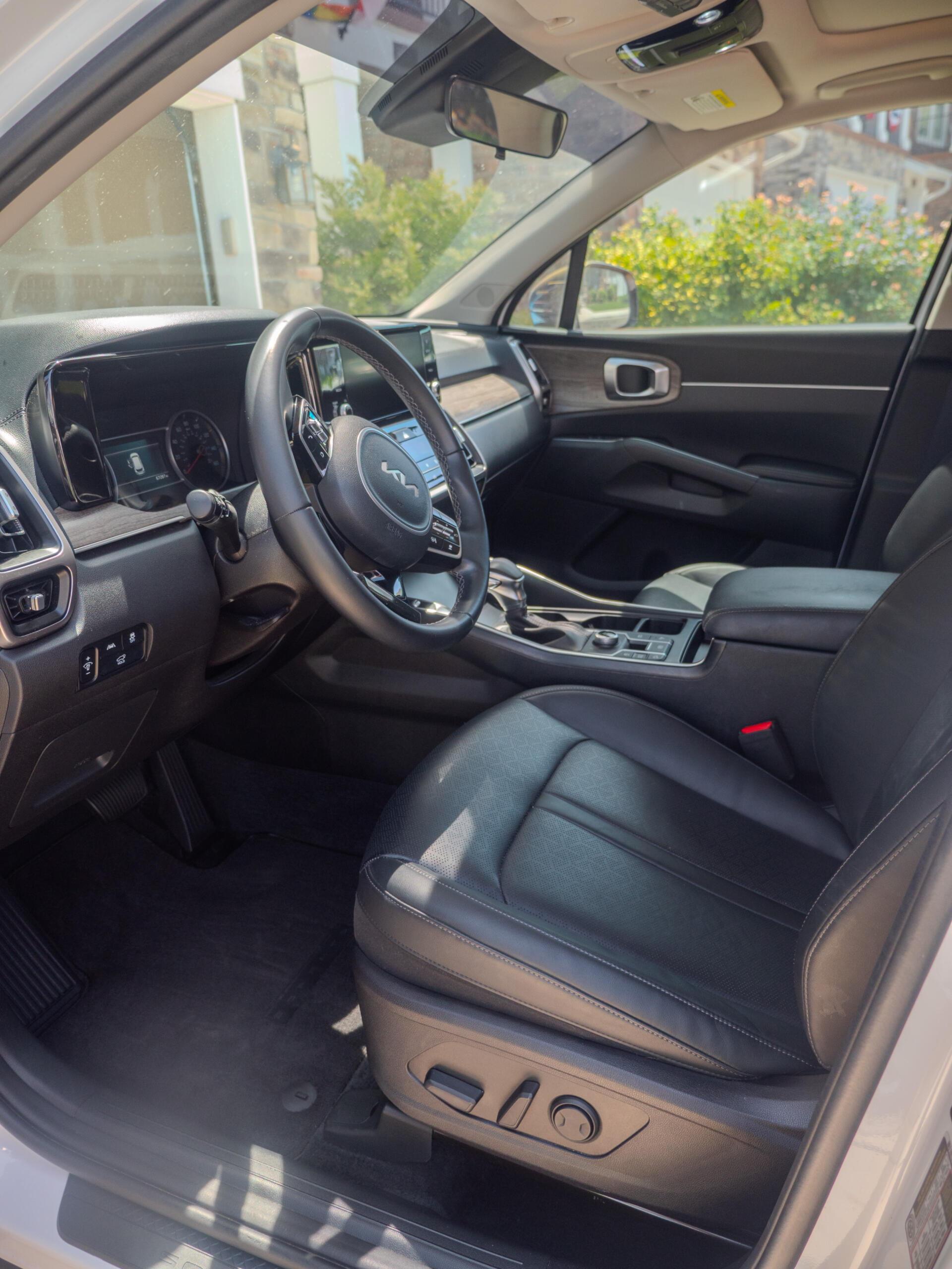 KIA Sorento Driver-Side After